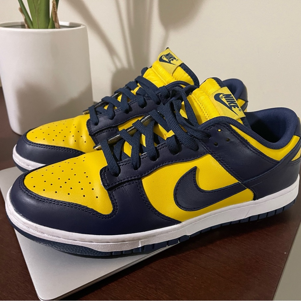 Dunk low ‘Michigan’ 2021
